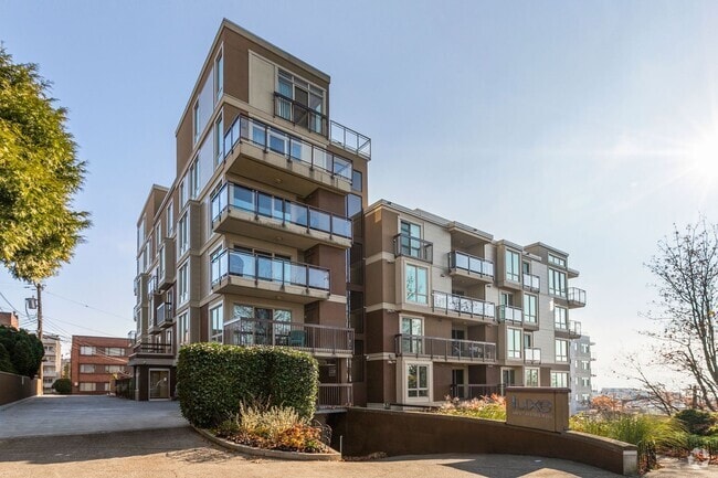 Building Photo - 1Bd/1Ba Seattle Condo Unit 402