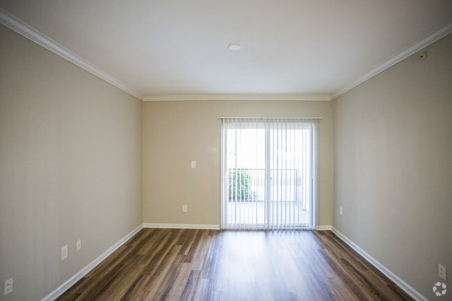 Photo - The Ridgeleigh at Van Dorn