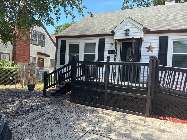 Photo - Room in House on Carlton Ave