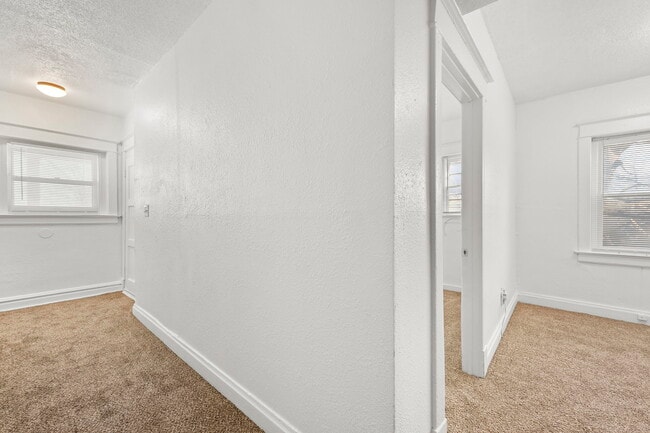 Photo - 2207 E 24th Ter Unidad B