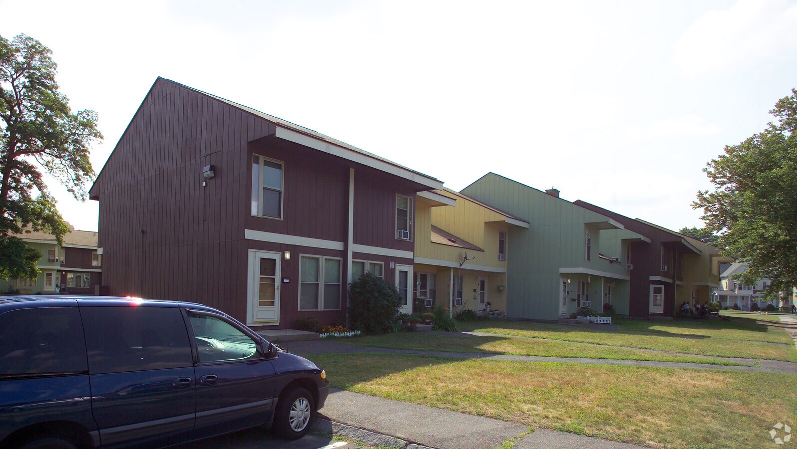 Cathedral Hill Apartments - Cathedral Hill Apartments