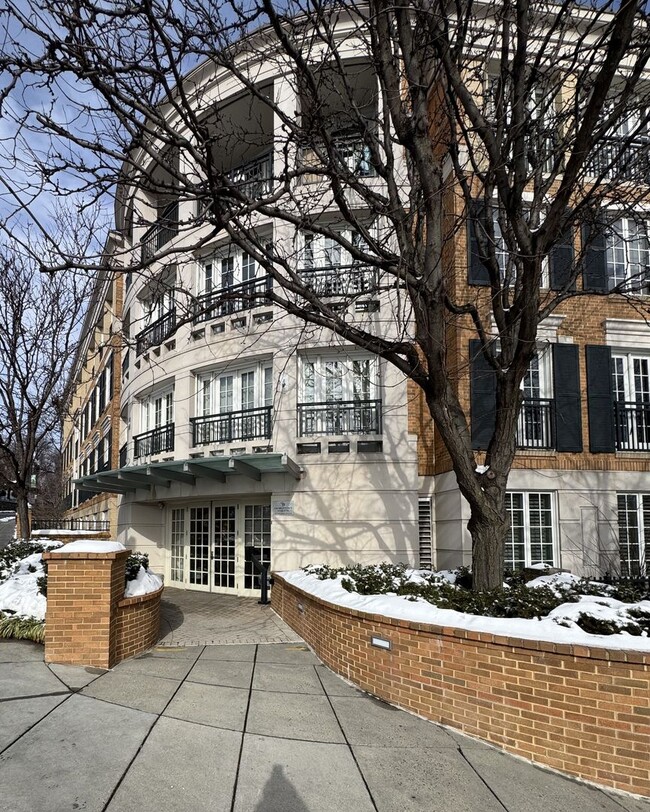 Large 2BR/2.5BA in Georgetown Heights with... - Large 2BR/2.5BA in Georgetown Heights with... Condominio Unidad 207