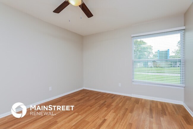 Photo - 911 Plato Ave