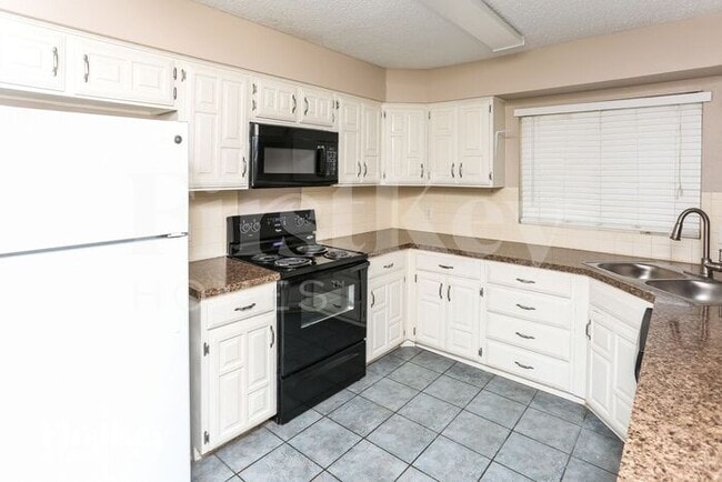 Photo - 3501 Palomino Dr