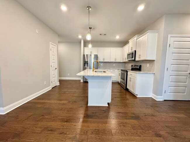 Photo - 2 Bed, 2 Bath Condo with Garage Close to Downtown Franklin