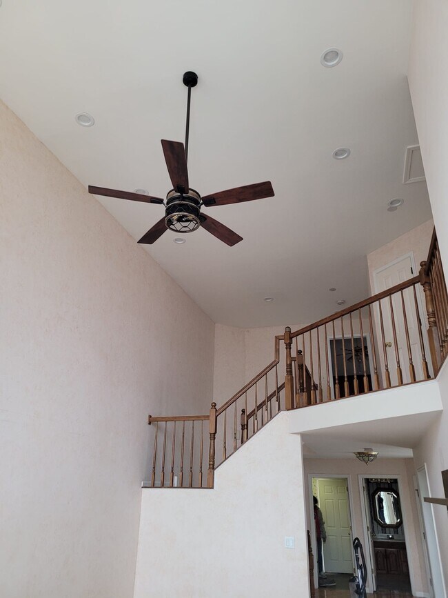Photo - 920 Sweetflower Dr