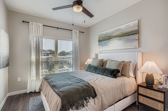 Photo - Magnolia at Lake Hamilton