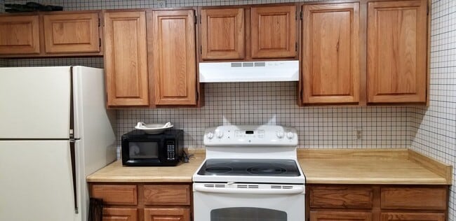 Photo - Long Term Rental- Marina Place 323