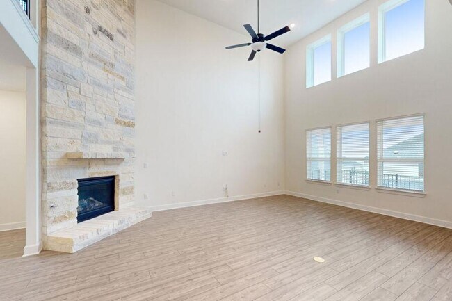 Photo - 3825 Waxahachie Rd