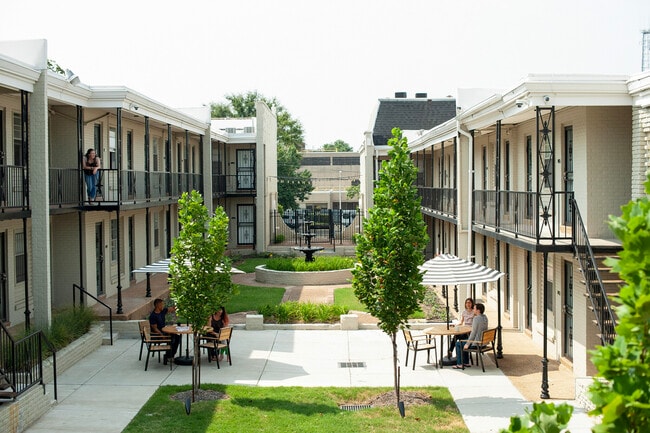 Courtyard @ Ironworks - Courtyard @ Ironworks Apartments