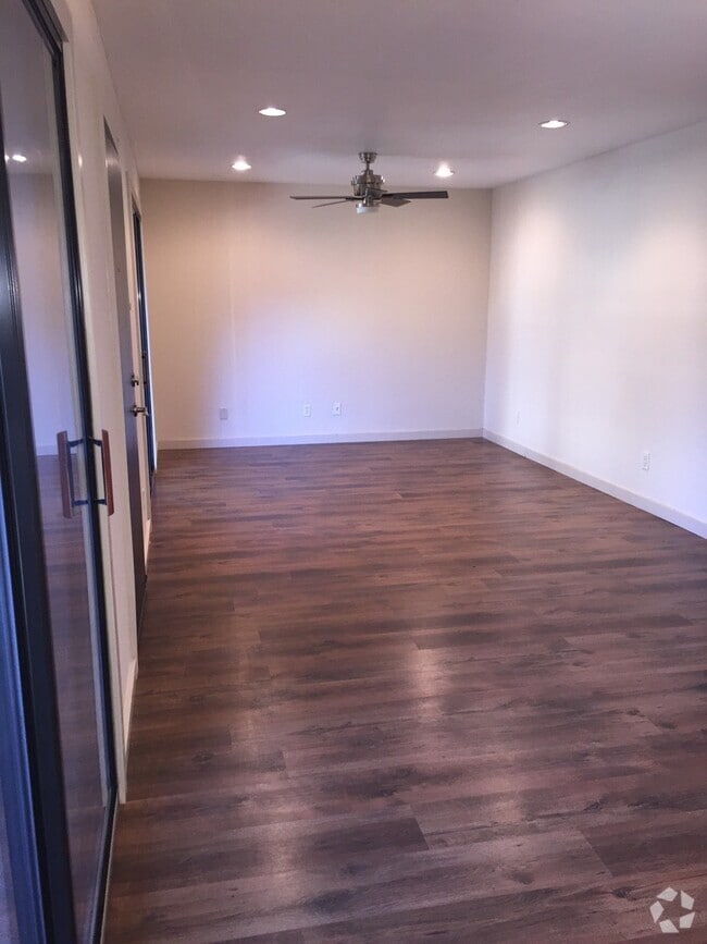 Building Photo - 204-E Eden at Avondale Unit 204-E Rental