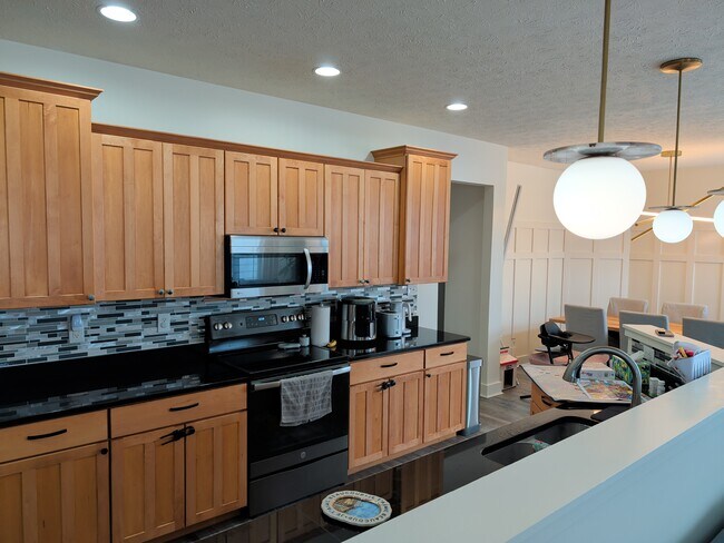 Photo - 8738 Kipling Dr