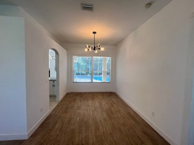 Photo - 1220 Hampstead Ln