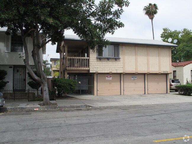 2275 PINE AVE, LLC