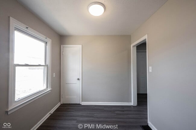 Photo - 1937 King Ave