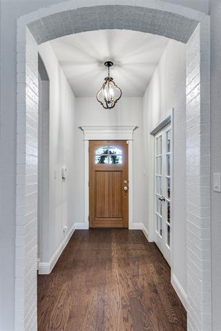 Photo - 5825 Pollard St