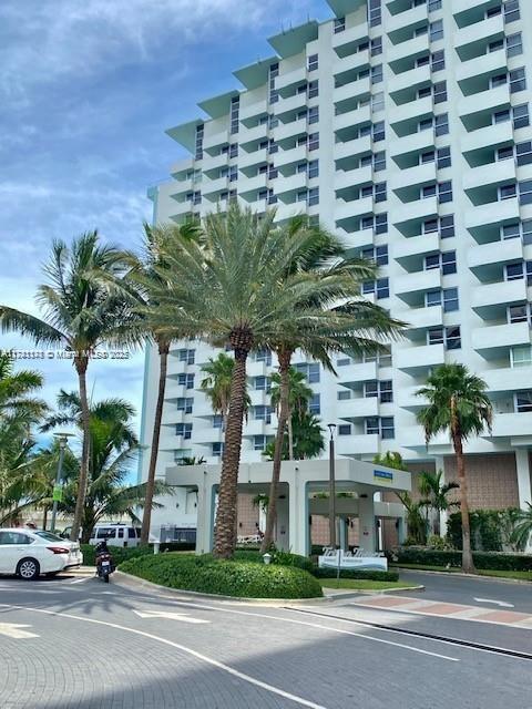 Photo - 2899 Collins Ave Condo Unit 404