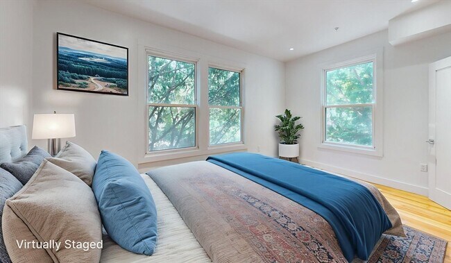 21 Regent Cir Unit 3