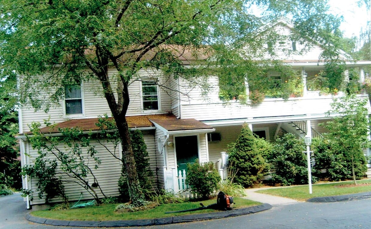 Apt 7 - 3 Linden Pl (Vernon, CT)