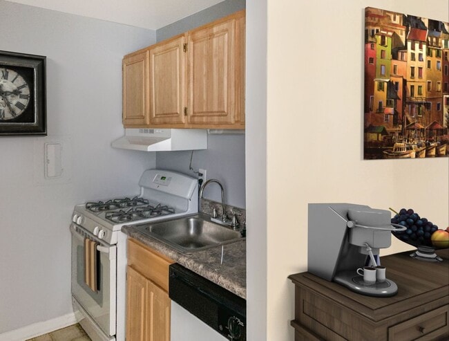 Building Photo - Rarely available and beautifully gut renov... Unit T2