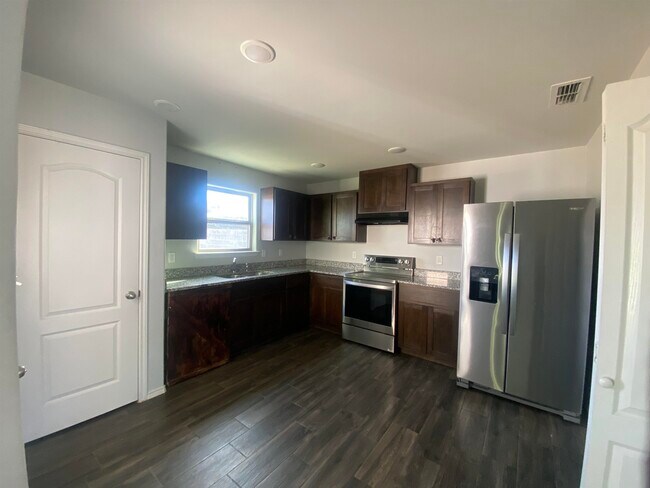 Photo - 1535 Port Texas Dr