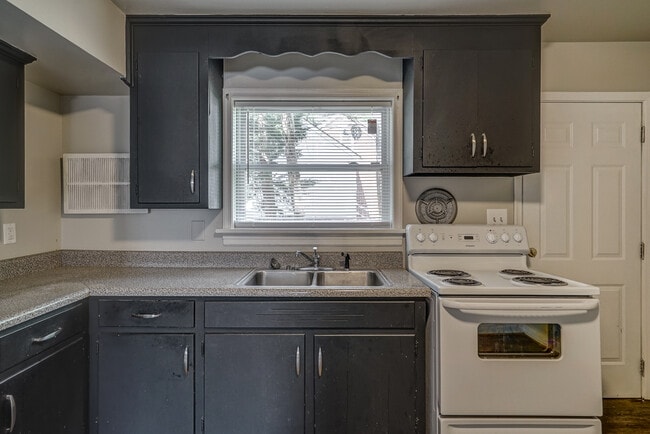 Photo - Remuda Crossing