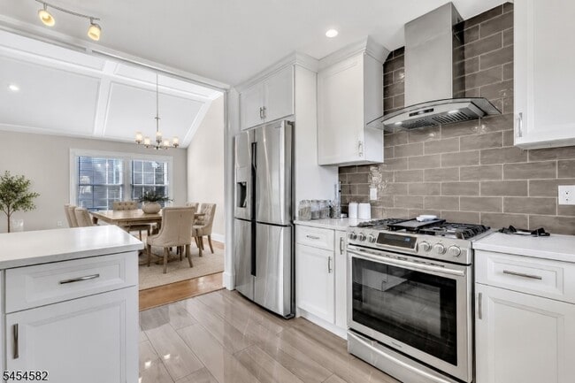 46 Cortlandt St