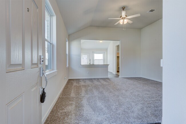 Photo - 7851 Grand Louis Wy