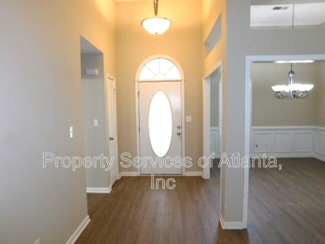 Photo - 101 Moss Pointe Dr