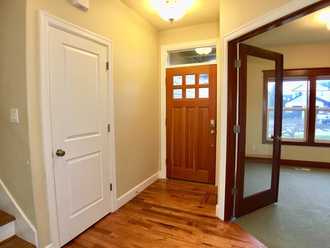 Photo - Stunning 3BD  Lake Shore Home with Office and Loft Area!  Gorgeous Finishes!