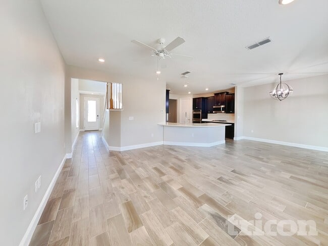 Photo - 195 Silver Creek Pl