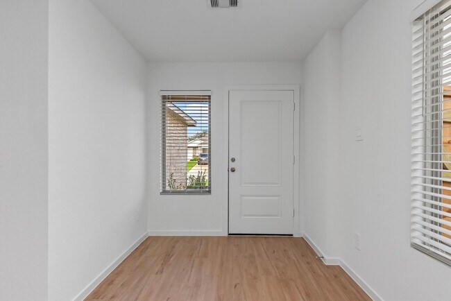 Photo - 1525 San Sebastien Dr