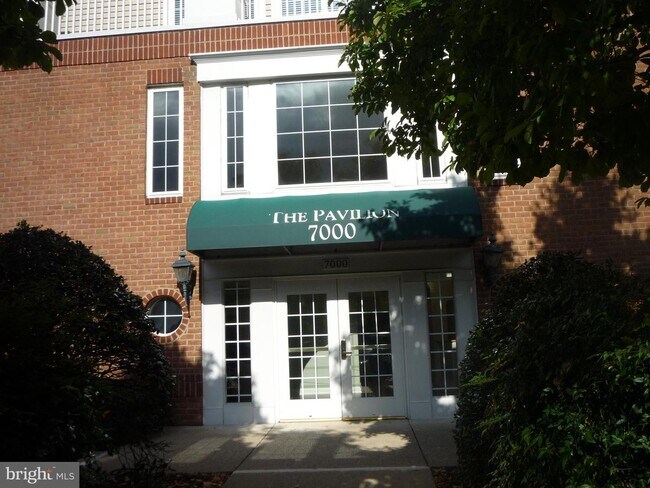 Photo - 7000 Falls Reach Dr Unit 206