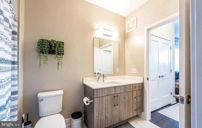 145 Riverhaven Dr Unit 433