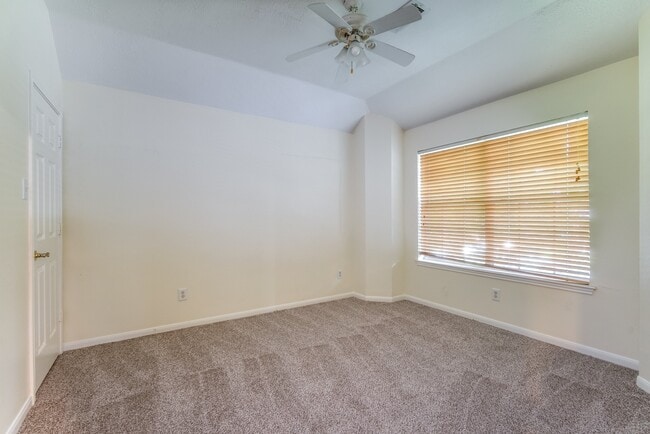 Photo - 17143 Summer Hollow Dr