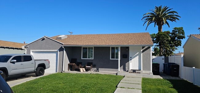 Photo - 3717 W 116th St