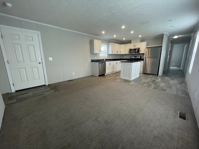 Photo - 16185 Notre Dame St