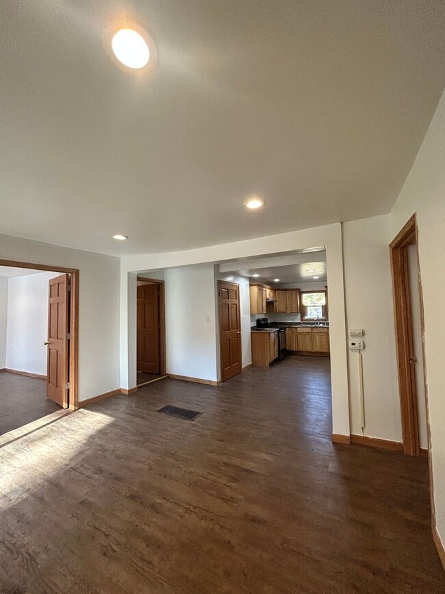 Photo - Updated 3 Bedroom House!