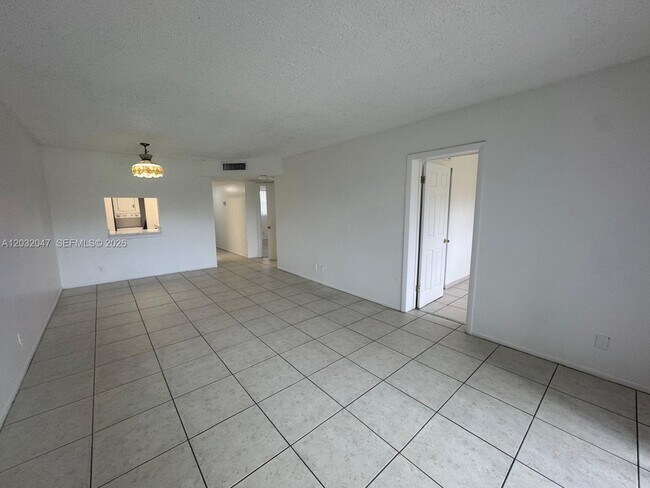 Photo - 8000 S Colony Cir Unidad 305