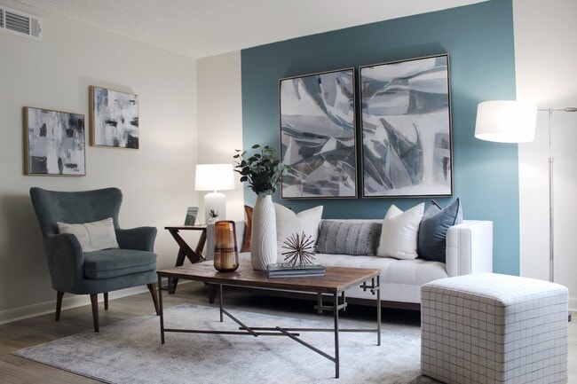 Photo - Huntsville Landing Apartments