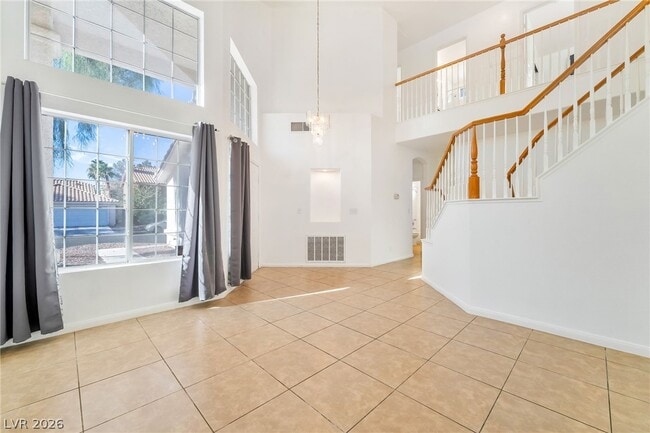 1354 Silver Knoll Ave