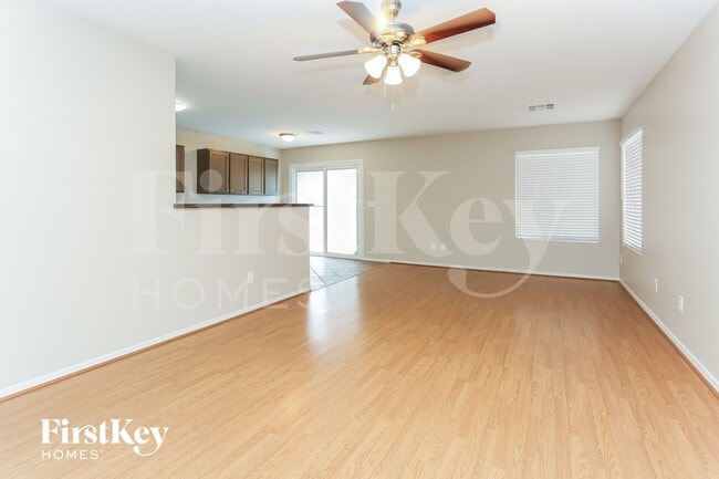 Photo - 5508 Crinoline Ave