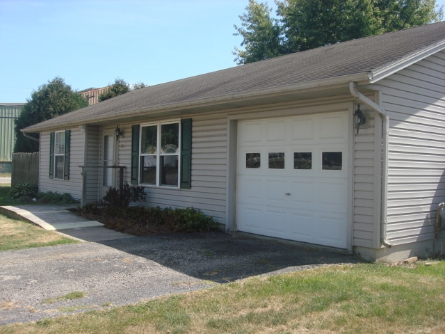 Building Photo - 601 Catlin St