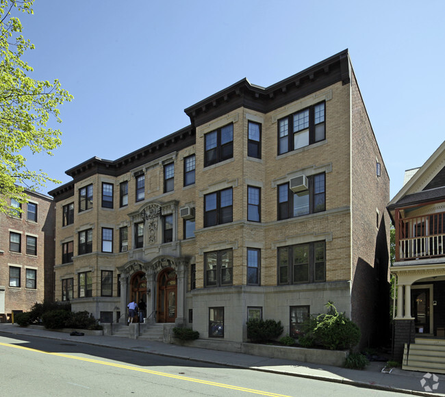 109 St Paul St - 109 St Paul Street Apartments