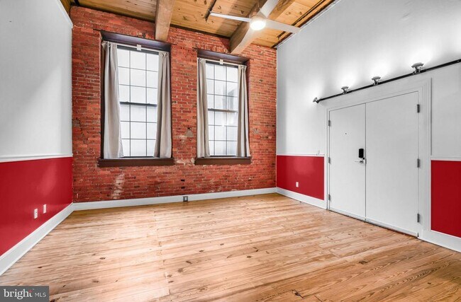 Photo - 313 Arch St Unit 305