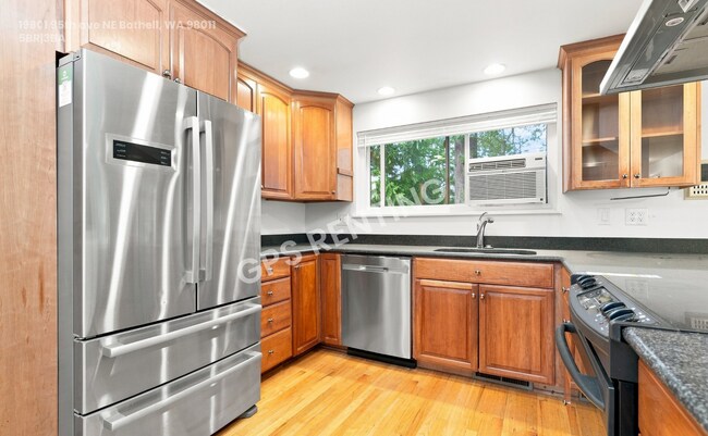 19801 95th Ave NE