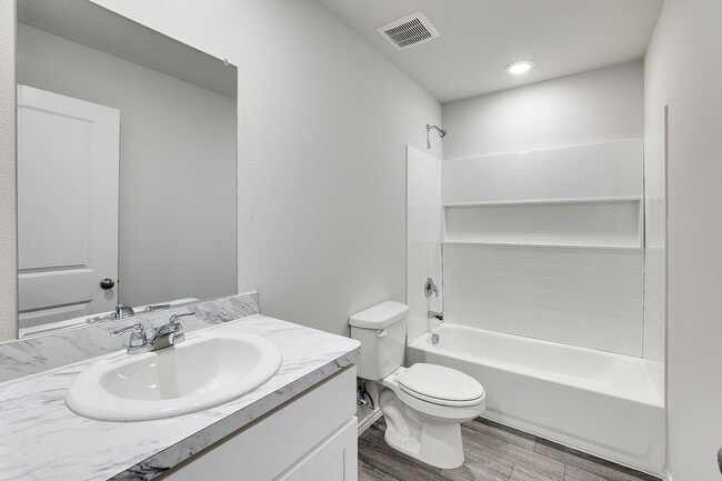 Photo - 829 Eagles Nest Dr