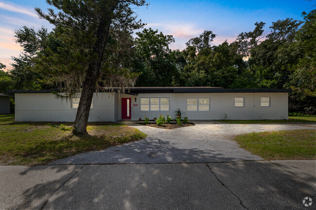 Building Photo - 6500 Gulfport Blvd S Rental