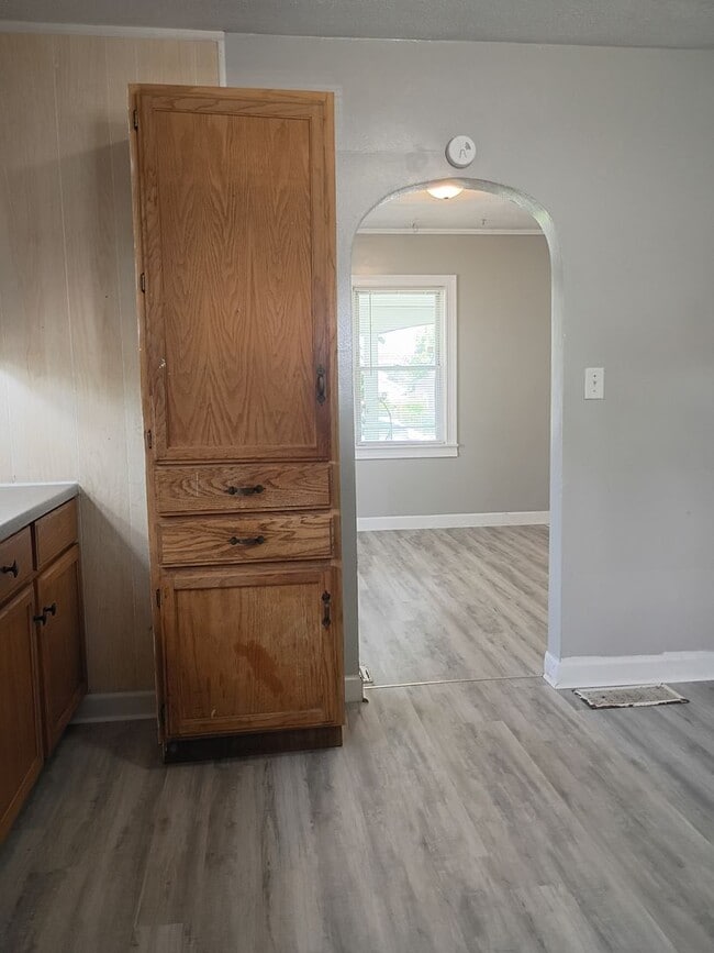 Photo - 2815-2815 1/2 S Pershing Dr Unit 2815