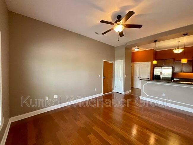 Photo - 102 S Richland St